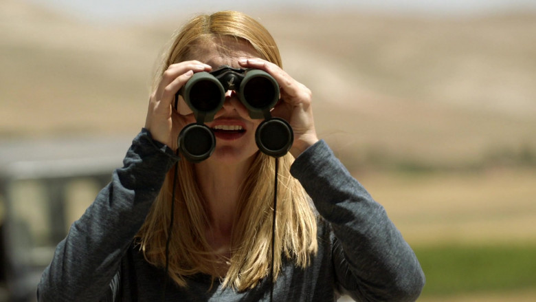 Swarovski Optik Binocular Used by CIA Case Officer Claire Danes as Carrie Mathison in Homeland S08E08 (1)