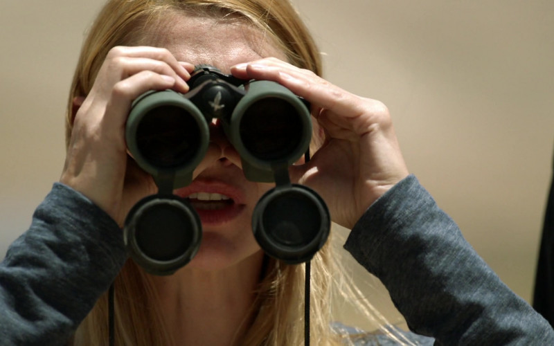 Swarovski Optik Binocular Used by CIA Case Officer Claire Danes as Carrie Mathison in Homeland S08E08 (2)