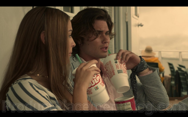 7-Eleven Big Gulp Drinks Enjoyed by Chase Stokes & Madelyn Cline in Outer Banks S01E04 (1)