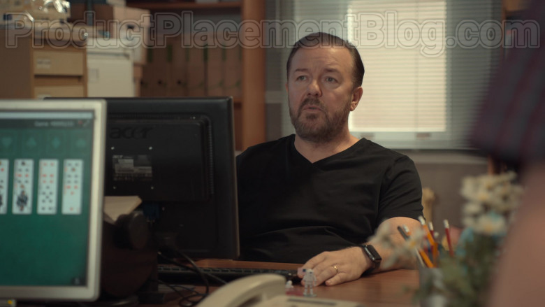 Acer Monitor Used by Ricky Gervais as Tony Johnson in After Life S02E03 (2020)