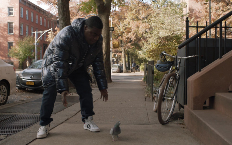Adidas White Shoes of Tracy Morgan as Tray in The Last O.G. S03E01 (5)