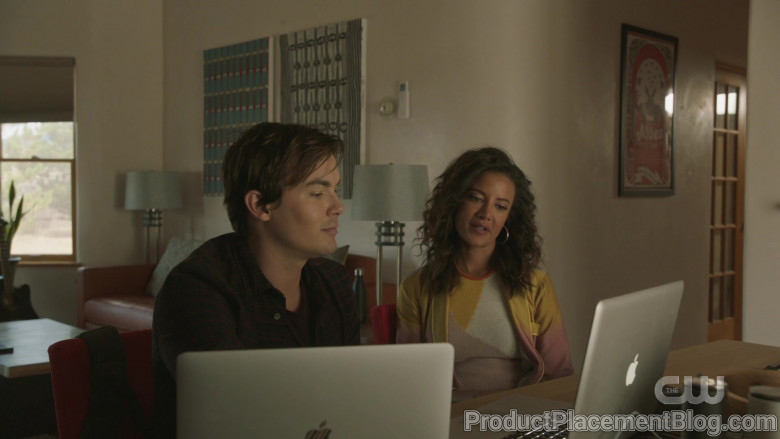 Apple MacBook Laptops in Roswell, New Mexico S02E05 (4)