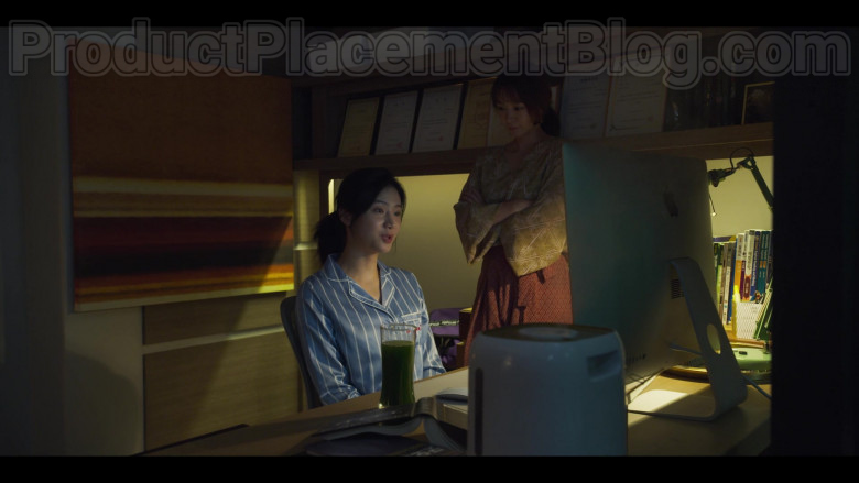Apple iMac All-In-One Computer in Extracurricular – Korean Netflix Original Series (4)