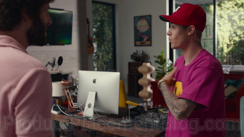 Apple iMac Computer Used by Justin Bieber in Dave S01E08 (TV Show)