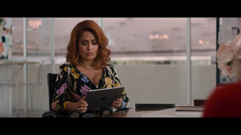 Apple iPad Tablet of Salma Hayek in Like a Boss (1)