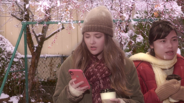 Apple iPhone Smartphone Used by Reylynn Caster as Lola in The Big Show Show S01E08