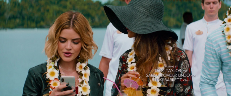 Apple iPhone Smartphone of Lucy Hale in Fantasy Island (2020)