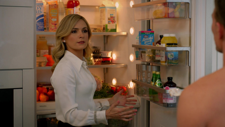 Blue Diamond Almond Breeze Milk, Perrier Water and Health-Ade Kombucha in All Rise S01E19 (2)