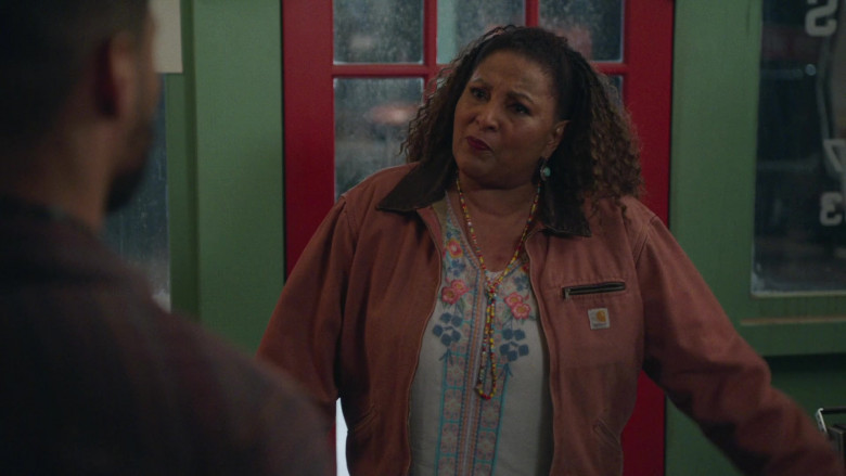 Carhartt Jacket of Pam Grier in Bless This Mess S02E17 (1)