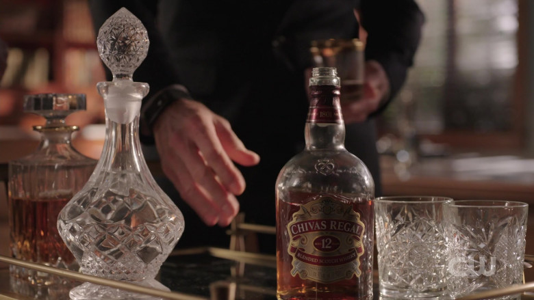 Chivas Regal 12 Year Old Whisky in Dynasty S03E17 (1)