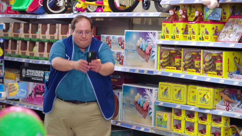 Curious George in Superstore S05E20