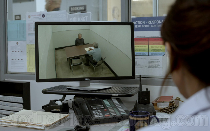 Dell Monitor in Bosch S06E10