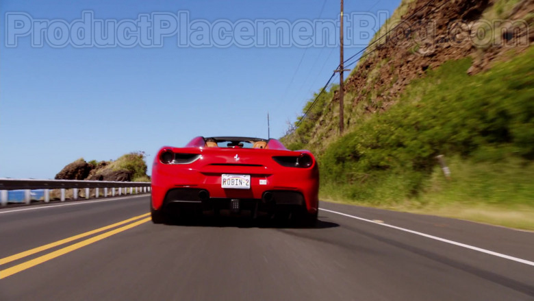 Ferrari Red Convertible Sports Car in Magnum P.I. S02E17 TV Series (2)