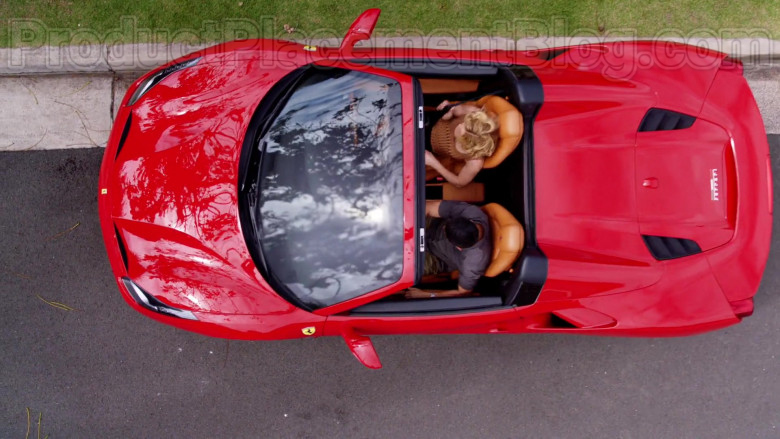 Ferrari Red Convertible Sports Car in Magnum P.I. S02E17 TV Series (4)