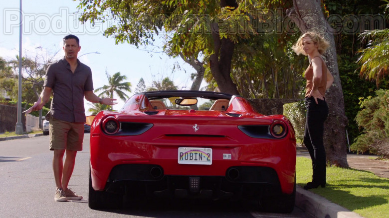 Ferrari Red Convertible Sports Car in Magnum P.I. S02E17 TV Series (5)