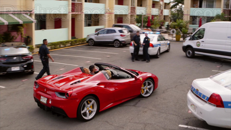 Ferrari Red Convertible Sports Car in Magnum P.I. S02E17 TV Series (8)