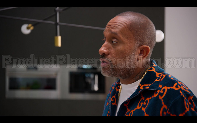 Gucci Jacket of Kenya Barris in #blackAF S01E07 (2020)