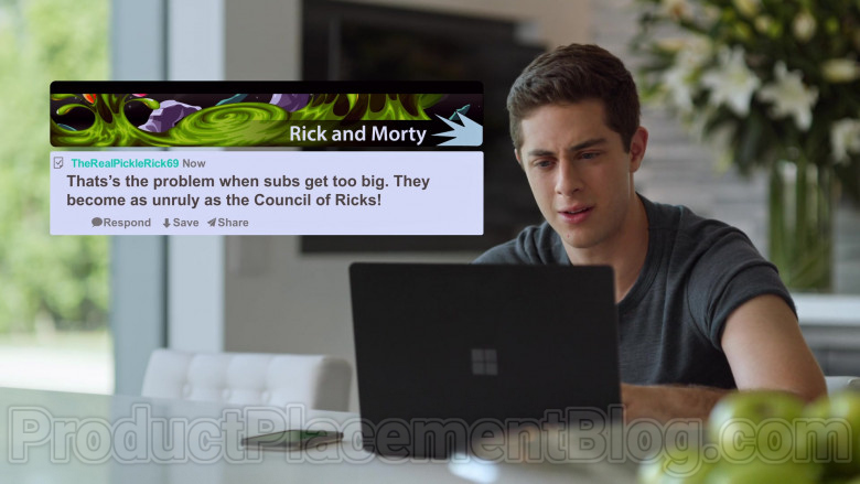 Microsoft Surface Black Laptop of Jaren Lewison as Ben Gross in Never Have I Ever S01E06 (2)