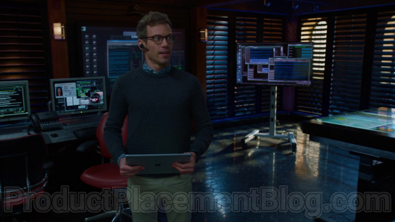 Microsoft Surface Tablet of Eric Beale (Barrett Foa) in NCIS Los Angeles S11E21