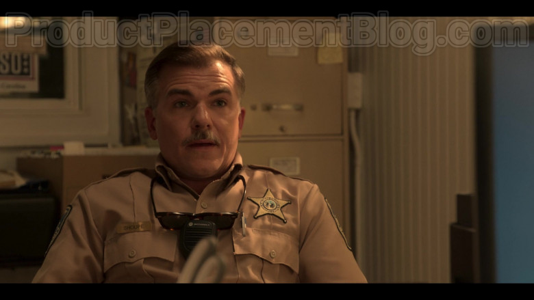 Motorola Radio Used by Cullen Moss as Deputy Victor Shoupe in Outer Banks S01E05