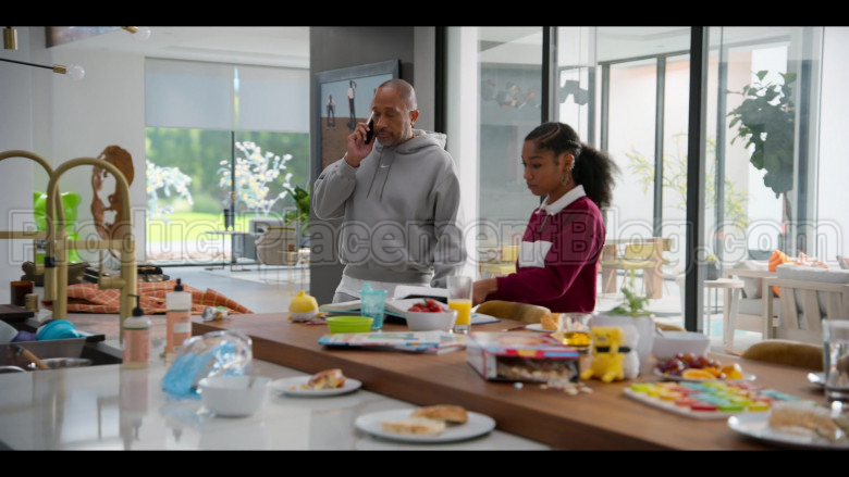 Nike Grey Hoodie of Kenya Barris in #blackAF S01E02 (1)