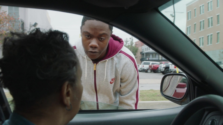 Nike Hoodie in Better Things S04E06 New Orleans