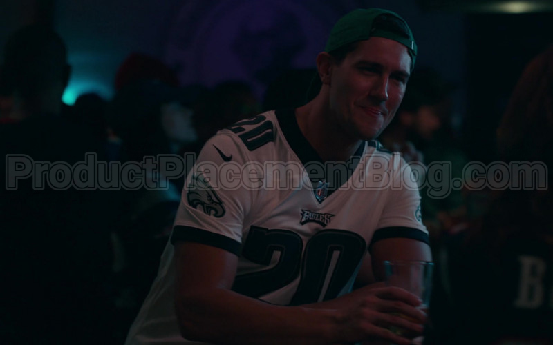 Nike NFL Eagles Jersey in Dave S01E08 "PIBE" (2020)
