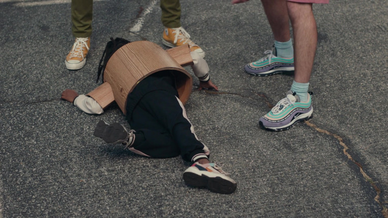 Nike Sneakers of Lil Dicky in Dave S01E07 (3)
