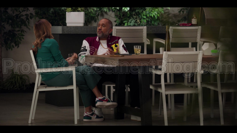 Nike Sneakers of Rashida Jones as Joya Barris in #blackAF S01E05 (2)