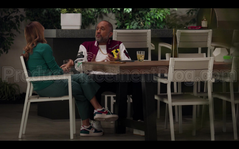 Nike Sneakers of Rashida Jones as Joya Barris in #blackAF S01E05 (2)