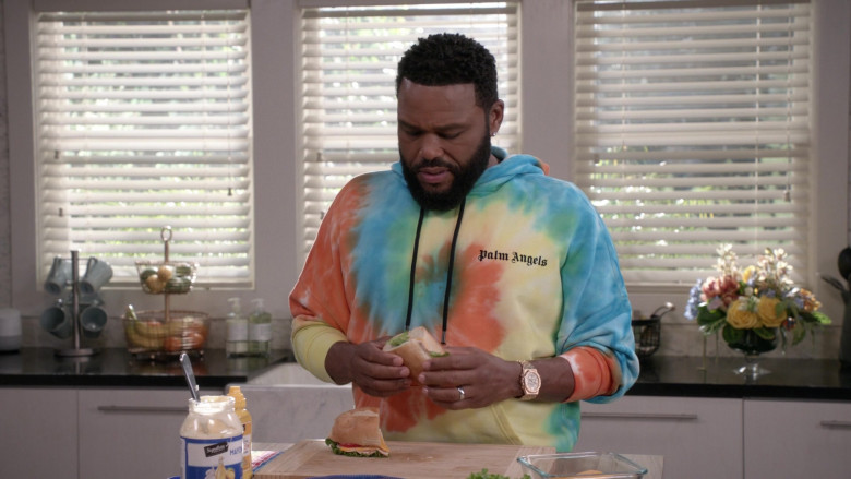 Palm Angels Logo Cotton Hoodie of Anthony Anderson in Black-ish S06E20 (5)