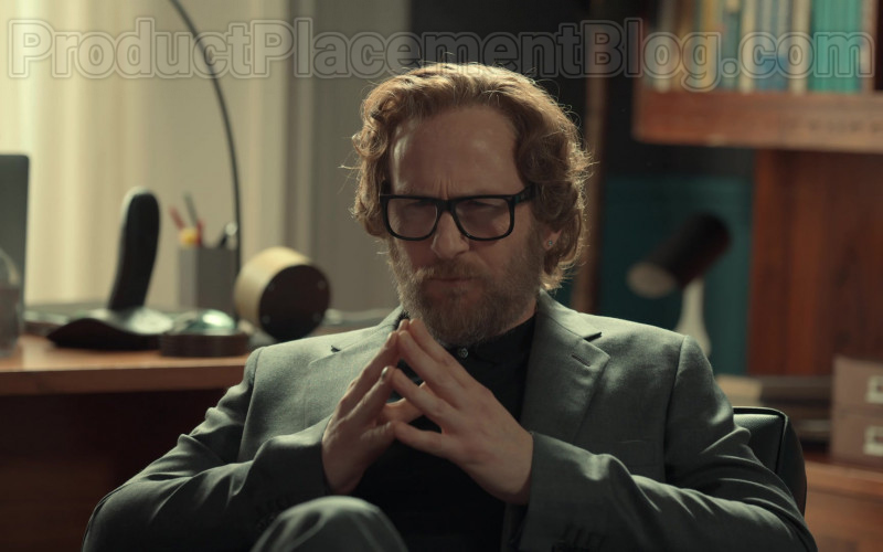 Ray-Ban Eyeglasses of Paul Kaye as Tony’s Psychiatrist in After Life S02E01 (1)