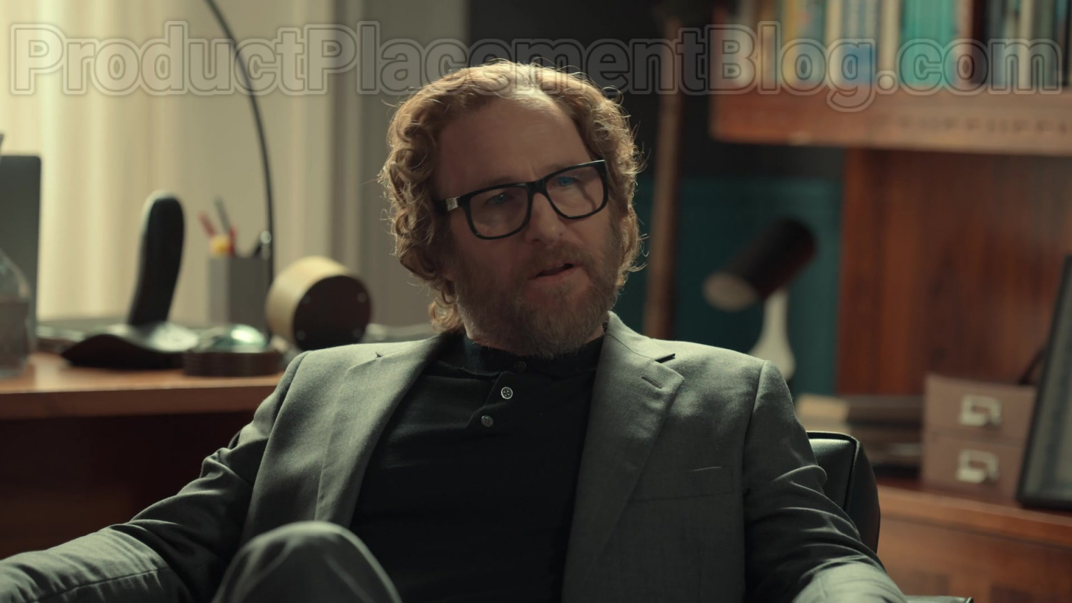 RayBan Eyeglasses Of Paul Kaye As Tony's Psychiatrist In After Life