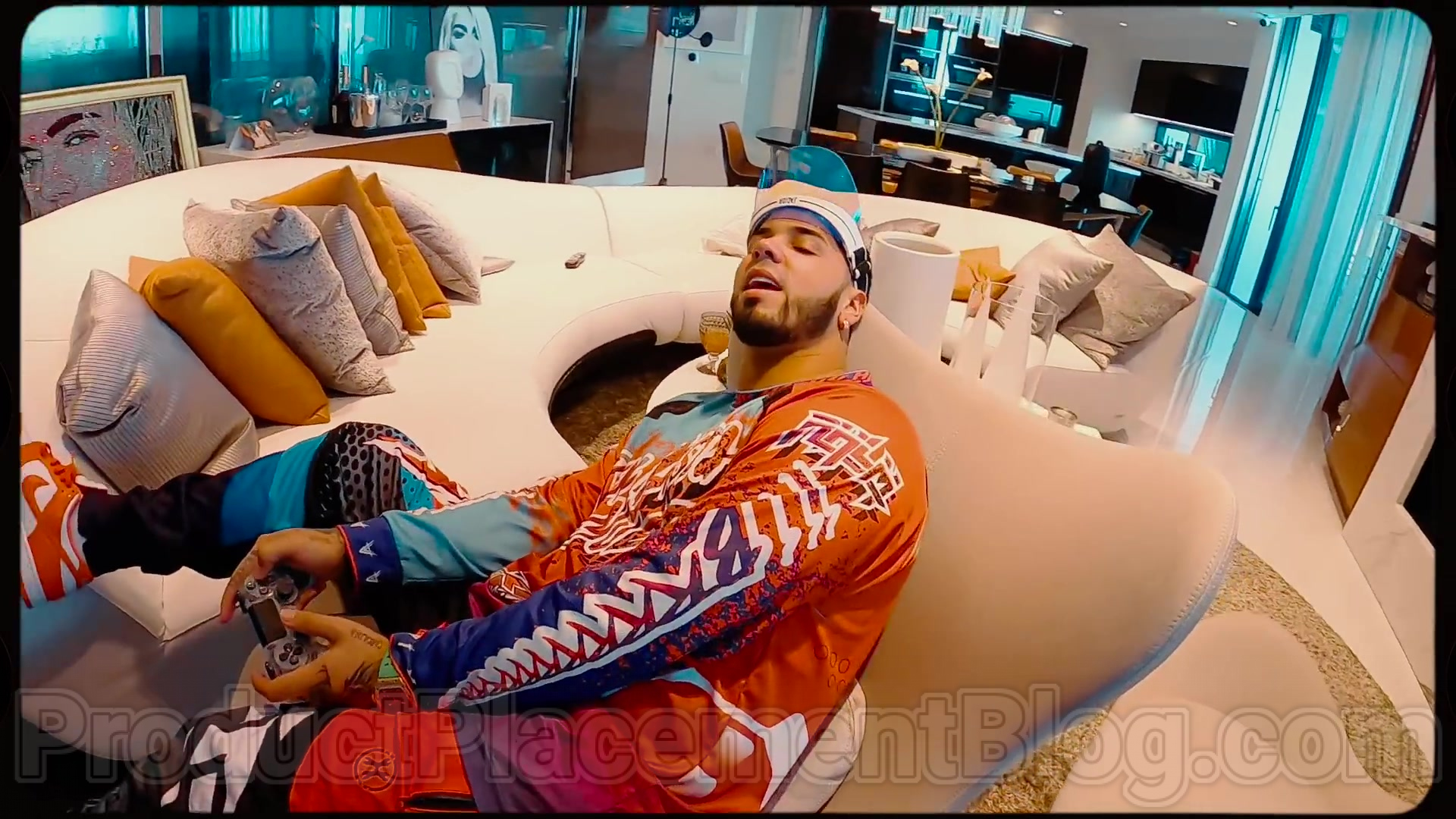 Real Hasta La Muerte Outfit Of Anuel AA In 