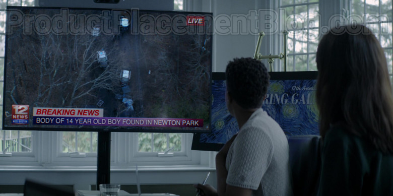Samsung TV in Defending Jacob S01E01 Pilot (2020)