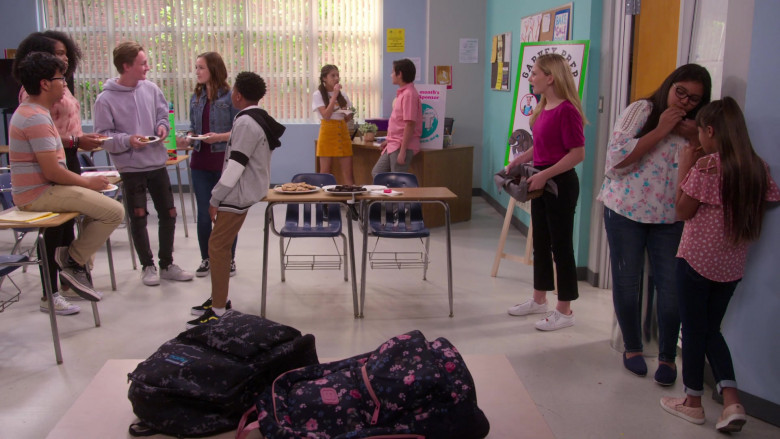 Skechers Floral Print Backpack in The Big Show Show S01E03