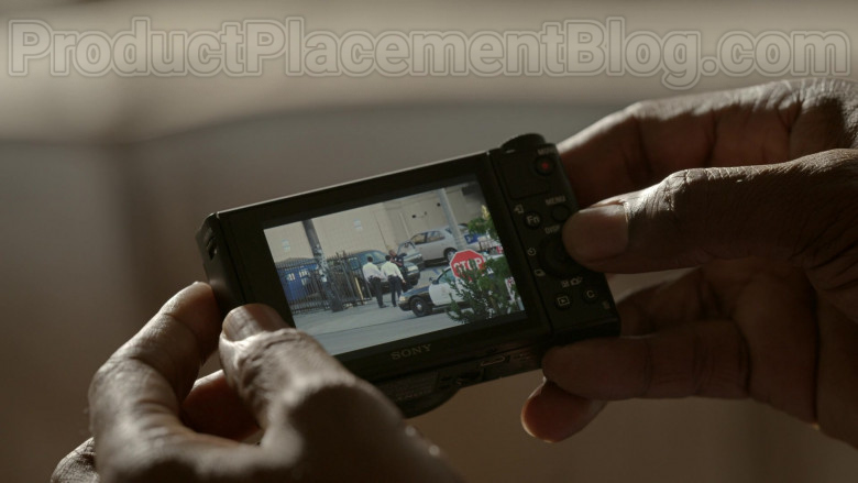 Sony Photography Camera in Bosch S06E02 (1)