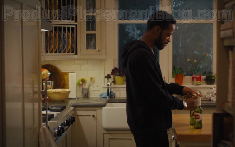 Stella Artois Beer Enjoyed by Lakeith Stanfield as Michael Block in The Photograph Movie (1)