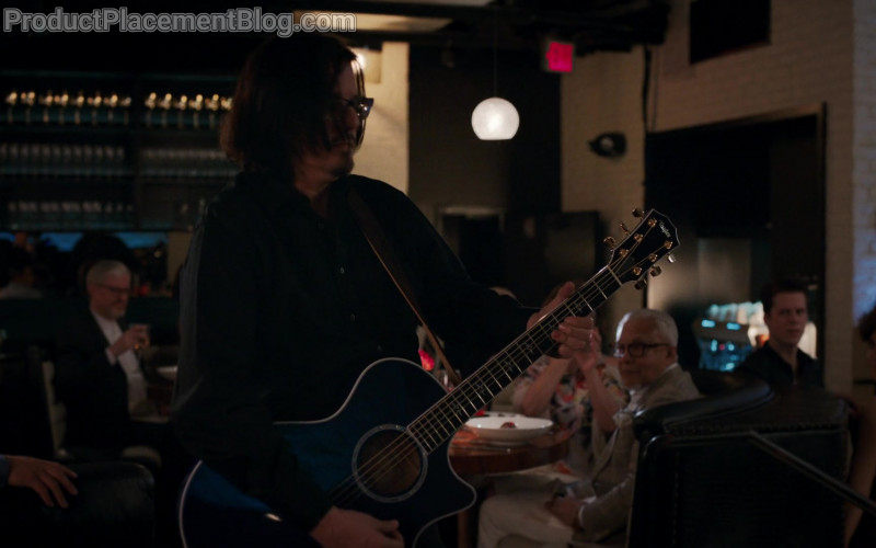 Taylor Guitar in The Baker and the Beauty S01E01