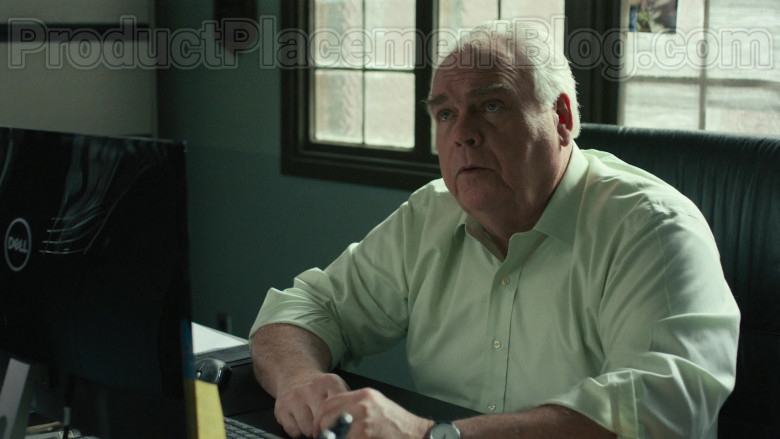 Actors Using Dell Monitors in Hightown S01E02 (1)