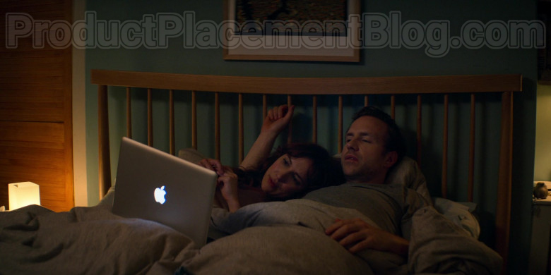 Apple MacBook Pro Laptop Used by Rafe Spall & Esther Smith in Trying S01E04 (1)