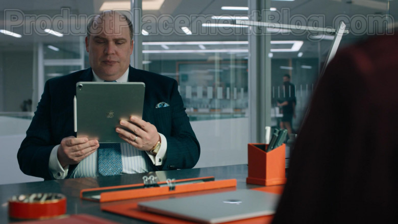 Apple iPad Tablet of Glenn Fleshler as Orrin Bach in Billions S05E02 (1)