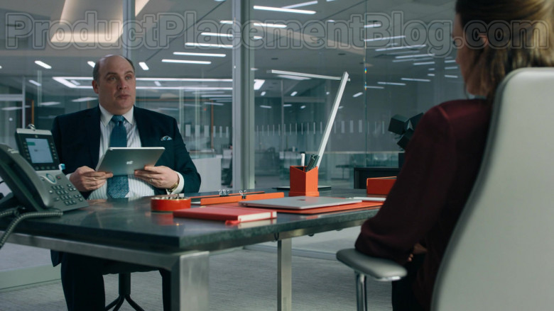 Apple iPad Tablet of Glenn Fleshler as Orrin Bach in Billions S05E02 (2)