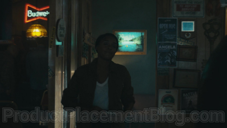 Budweiser Neon Sign in Homecoming S02E05 Meters (2020)