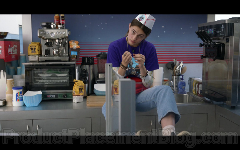 Coca-Cola, Fanta, Sprite, Westrock Coffee, First Street Coffee & Kraft Jet-Puffed Marshmallows in Space Force S01E06 TV