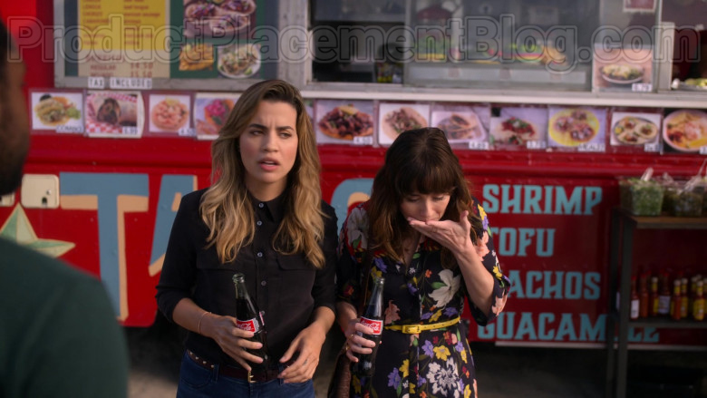 Coca-Cola Soda Enjoyed by Natalie Morales & Linda Cardellini in Dead to Me S02E06 (1)