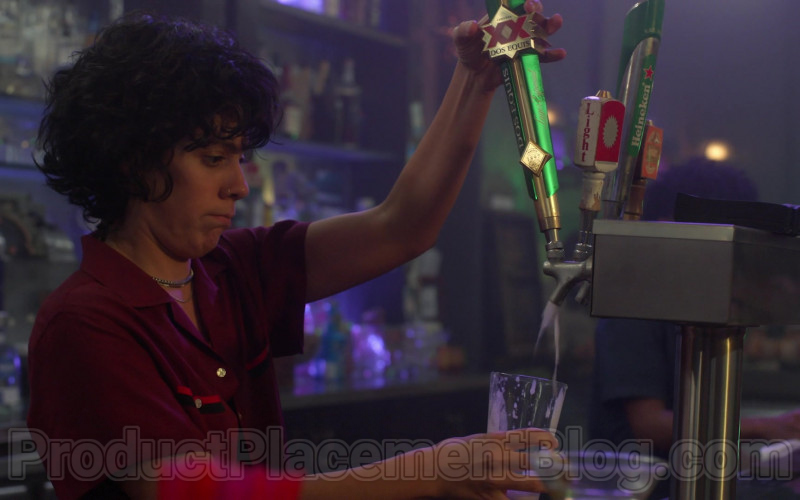 Dos Equis Special Lager and Heineken Beer in Vida S03E06 Episode 22 (2020)