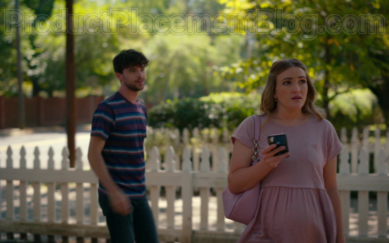 Jamie Lynn Spears as Noreen Fitzgibbons Using Apple iPhone Smartphone in Sweet Magnolias S01E07 TV Show