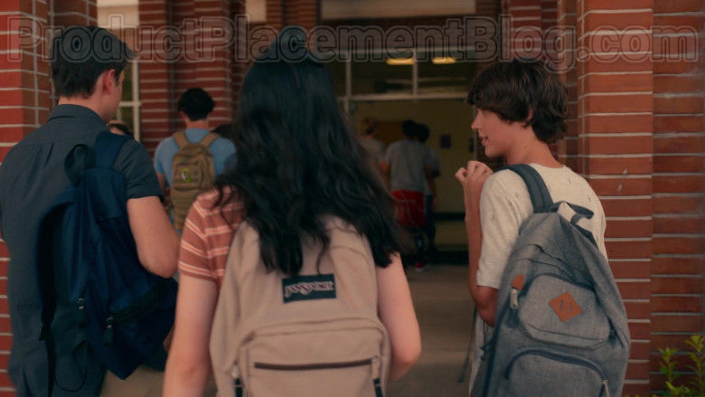 JanSport Backpack in Sweet Magnolias S01E01 Pour It Out (2020)