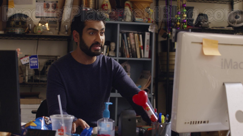 Kumail Nanjiani Using Apple iMac Computer The Lovebirds (2020) Netflix Movie